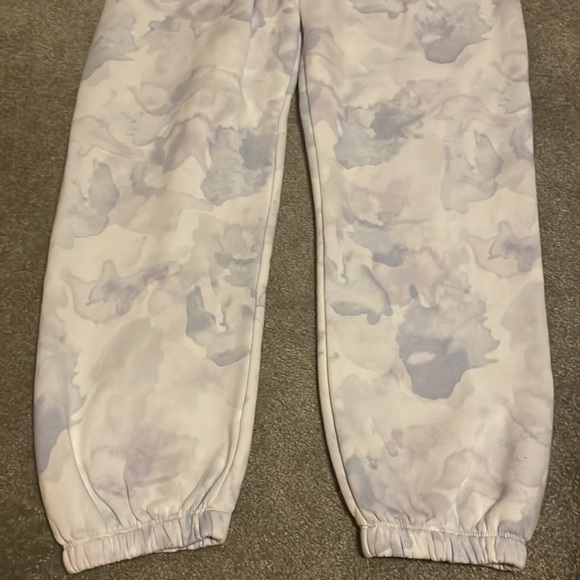 Tie dye sweatpants 💕 - Picture 3 of 5